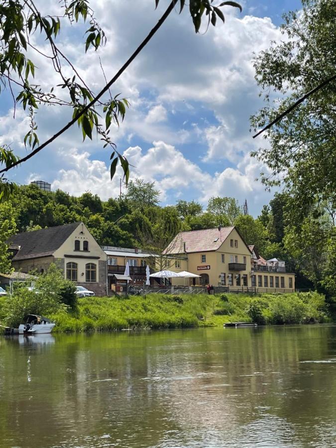 Gasthof Alter Felsenkeller Наумбург Екстериор снимка
