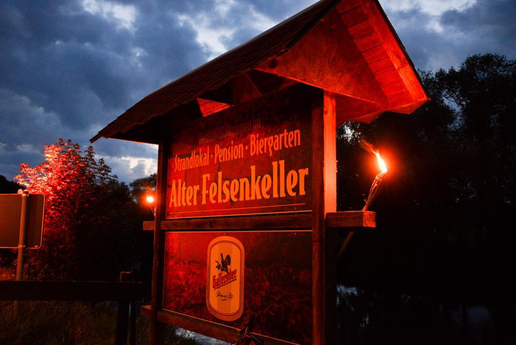 Gasthof Alter Felsenkeller Наумбург Екстериор снимка